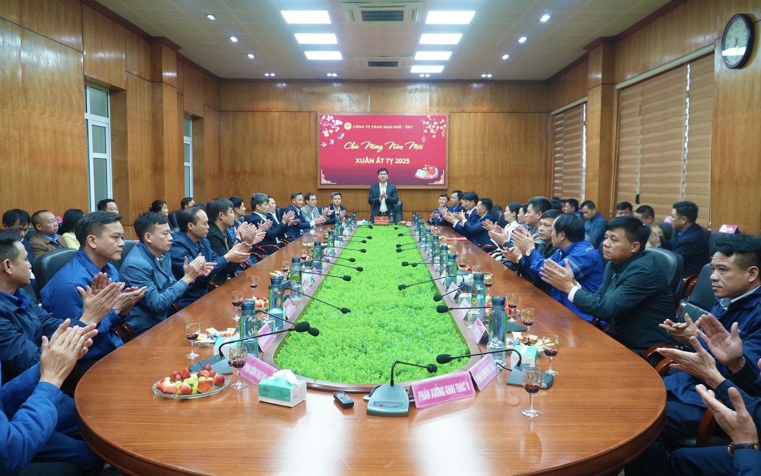 Công ty nhiều hoạt động sôi nổi ngày khai xuân